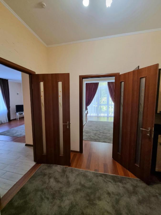 Helen Hotel Mykolaiv Exterior foto