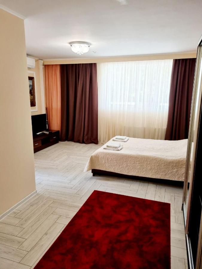 Helen Hotel Mykolaiv Exterior foto